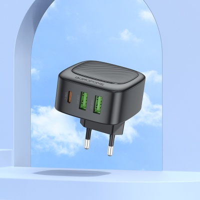 Сетевое зарядное устройство BOROFONE BAS23A Lucky 1xUSB + 2xUSB-C, 3A, 30W, черный