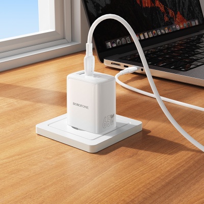 Сетевое зарядное устройство BOROFONE BN32 Cargador 1xUSB + 2xUSB-C с Кабелем Type-C - Type-C, 65W, белый