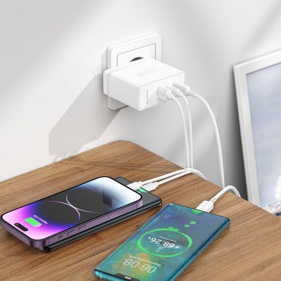Сетевое зарядное устройство BOROFONE BN11 Imperial 1xUSB + 2xUSB-C с Кабелем Type-C - Type-C, 100W, белый