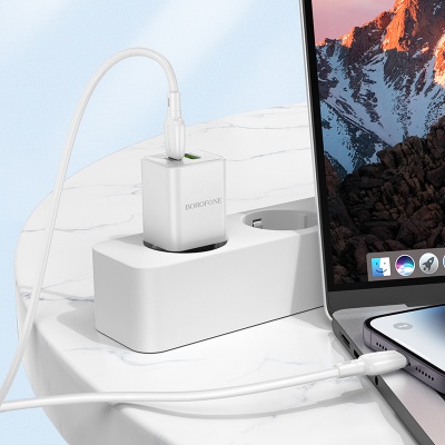 Сетевое зарядное устройство BOROFONE BN14 Royal 1xUSB + 1xUSB-C с Кабелем Type-C - Lightning, 3A, 30W, белый