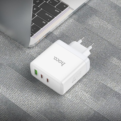 Сетевое зарядное устройство HOCO N30 Glory 1xUSB + 2xUSB-C, 65W, белый