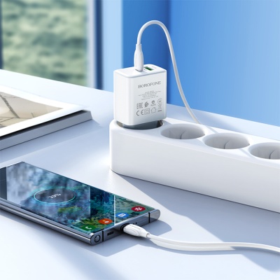 Сетевое зарядное устройство BOROFONE BA67A 1xUSB + 1xUSB-C, 20W, белый