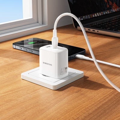 Сетевое зарядное устройство BOROFONE BN30 Cargador 1xUSB + 1xUSB-C с Кабелем Type-C - Type-C, 45W, белый